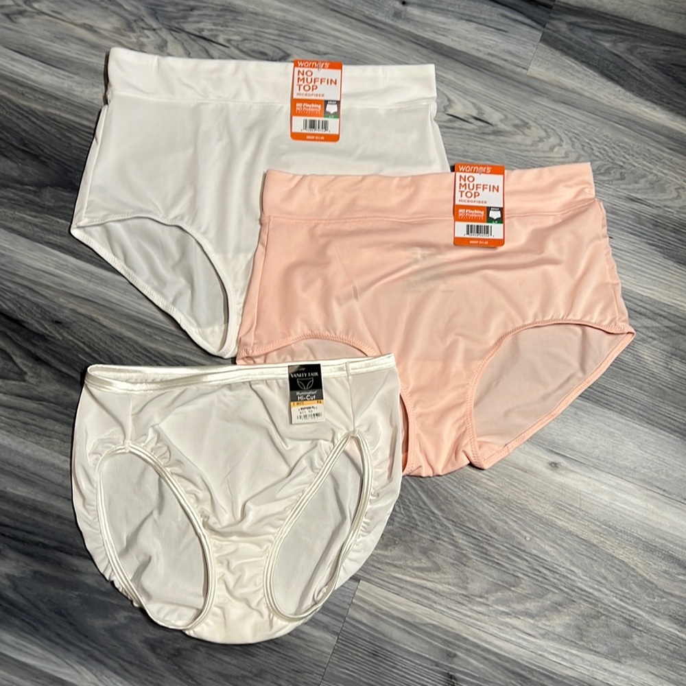 Warner’s No Muffin Top Underwear and Vanity Fair Hi-Cut size 7